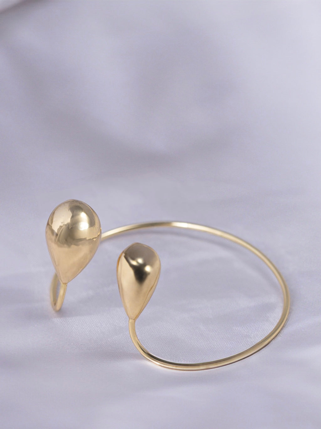 Nara Cuff